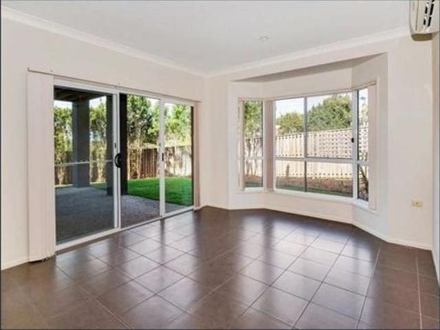 Townhouse for rent in Upper Coomera, Gold Coast City