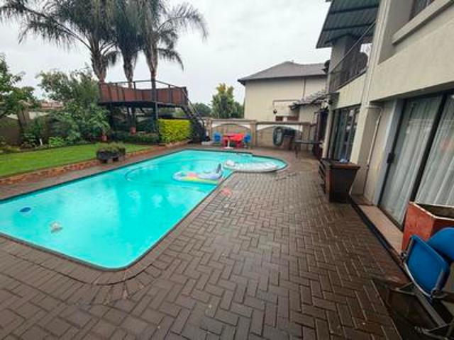Townhouse for sale in Pullens Hope, Mpumalanga