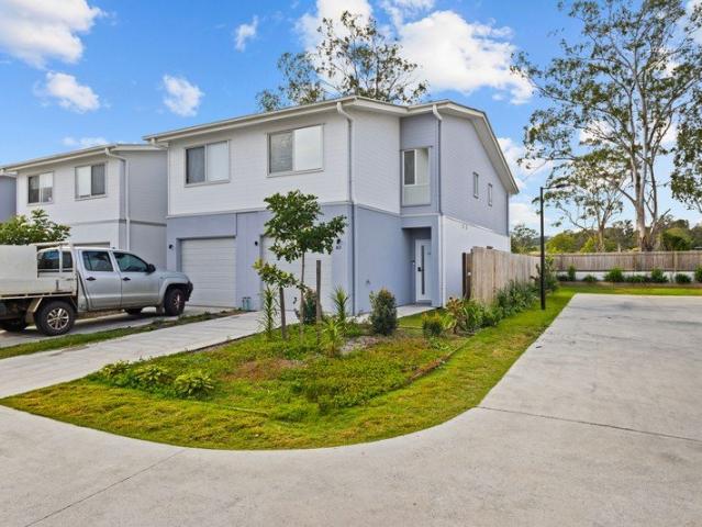 Townhouse for sale in Beaudesert, Queensland