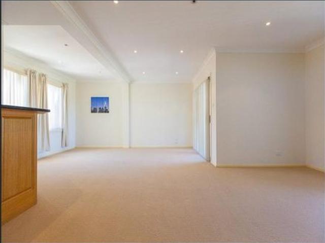 Townhouse for rent in Wollongong, Wollongong City Council