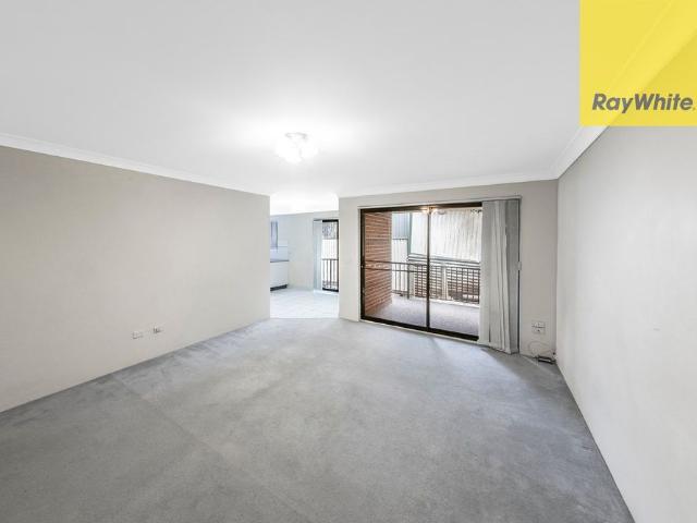 Apartment for rent in Little India, Sydney