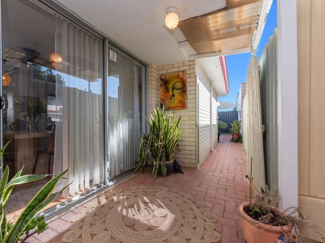 Villa for sale in Stirling, Western Australia