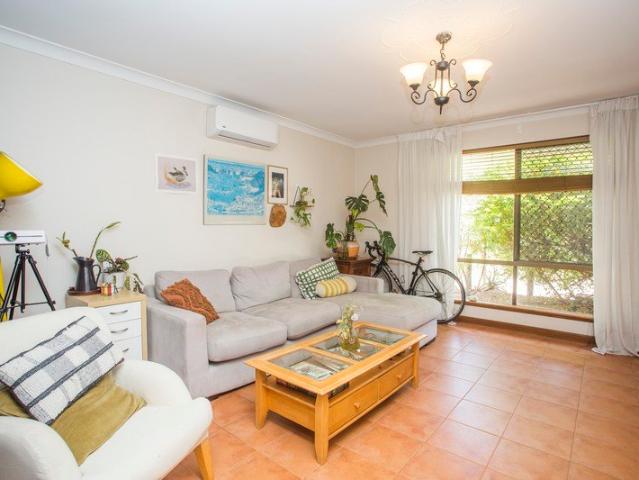 Villa for sale in Stirling, Western Australia