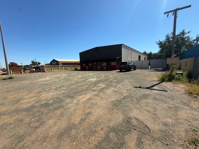 Warehouse for rent in Wedgefield, Western Australia