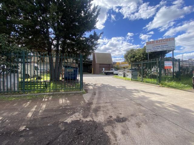 Warehouse for rent in Camerons Creek, Victoria