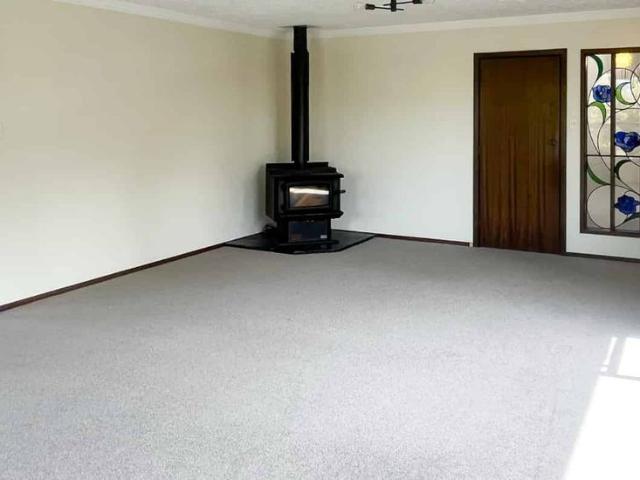 House for rent in Chaslands, Canterbury