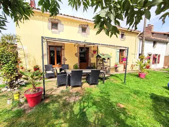Maison vente à Bressuire, Largeasse