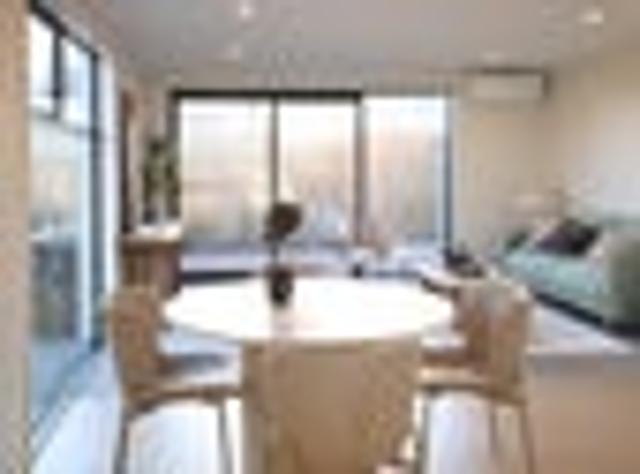 Townhouse for sale in Heathcote, Canterbury