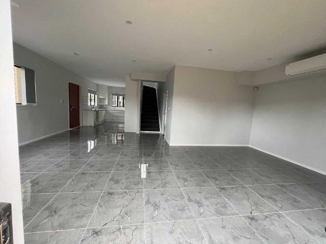 Townhouse for rent in Ōtara-Papatoetoe, East Tamaki
