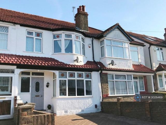 House for rent in Tolworth, Greater London