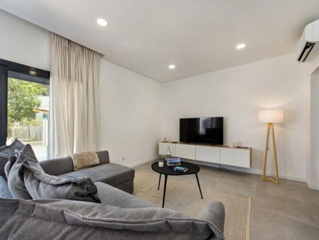 Apartamento alugar em Bairro Humberto Simão, Tavira
