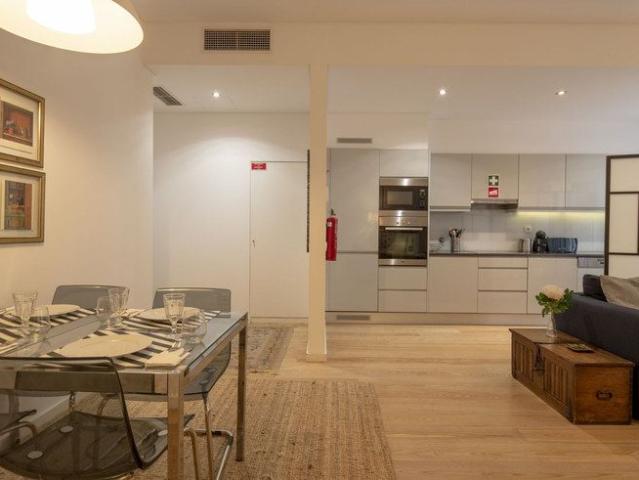 Apartamento alugar em Misericórdia, Lisboa