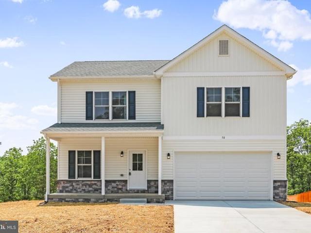 House for sale in Bunker Hill, West Virginia