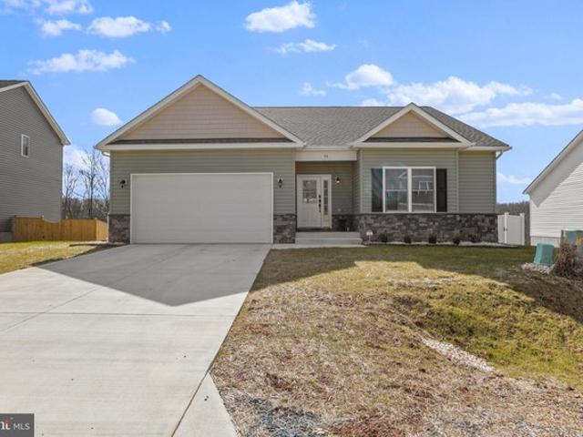 House for sale in Bunker Hill, West Virginia
