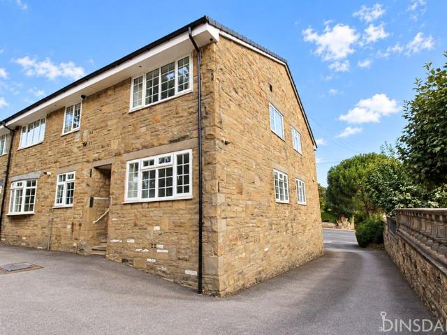 Apartment for rent in Frizinghall, West Yorkshire