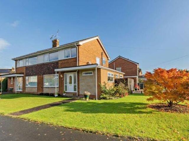 House for sale in Harlow, Harrogate