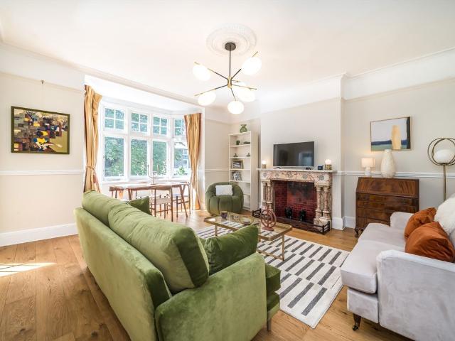 Studio for rent in Clapham, Greater London
