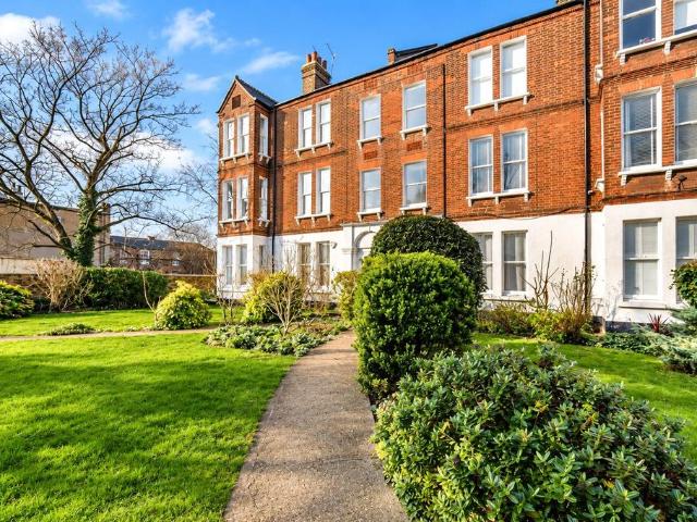 Apartment for rent in London Borough of Lambeth, Greater London