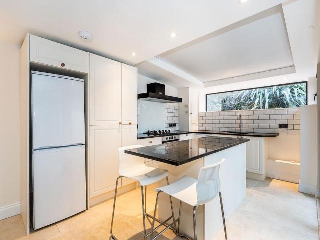 Apartment for rent in Clapham, Greater London