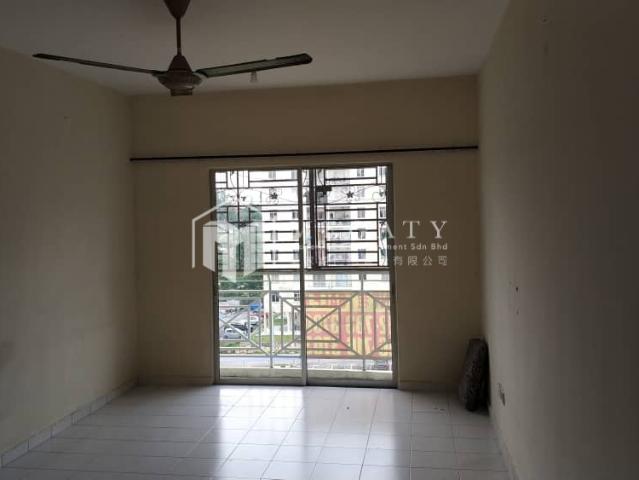 Apartment for rent in Kampung Kebun Teh, Johor Bahru