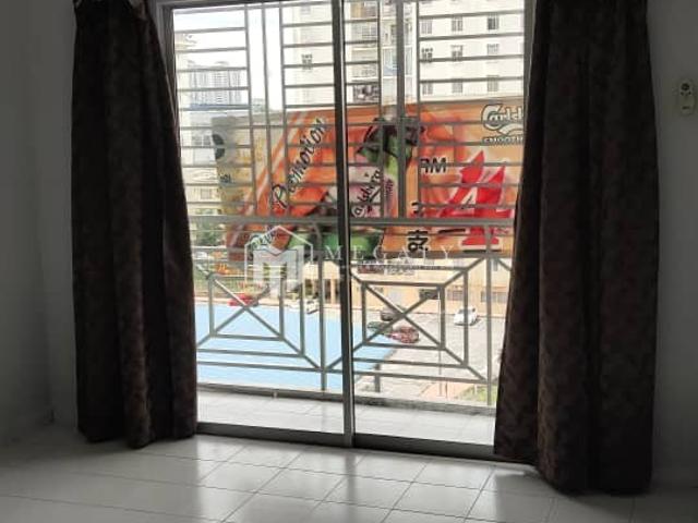 Apartment for rent in Kampung Kebun Teh, Johor Bahru