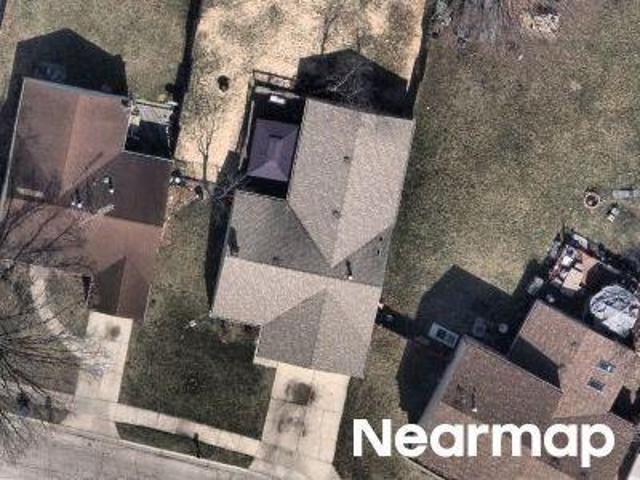 House for sale in Aurora, Illinois