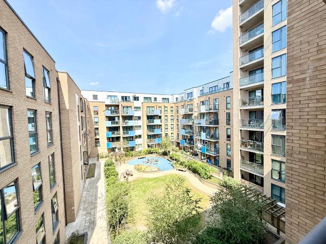 Apartment for rent in London Borough of Lewisham, Deptford