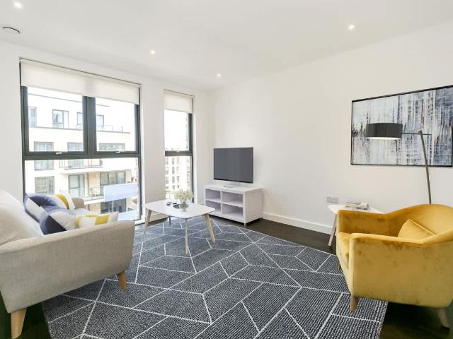 Apartment for rent in Parkside SE10, Greater London