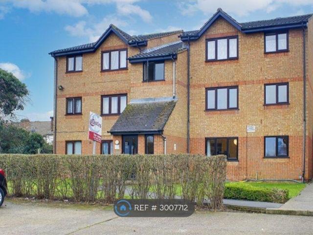 Apartment for rent in London Borough of Enfield, Greater London