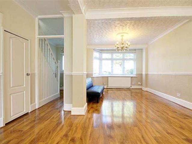 House for rent in Freezywater, Greater London