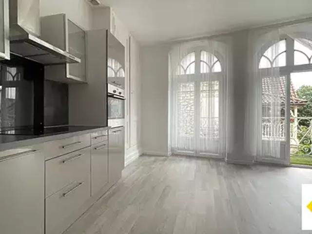 Appartement location à Barou, Laroque-Timbaut