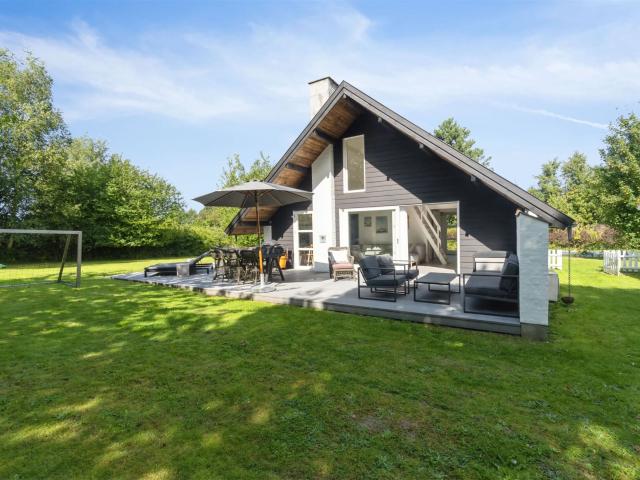 Hus til salg i Udsholt Strand, Brøndby