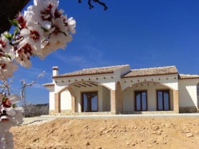 Casa en venta en El Pinós, El Culebrón