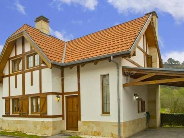 Casa en alquiler en Val De San Vicente, Cantabria