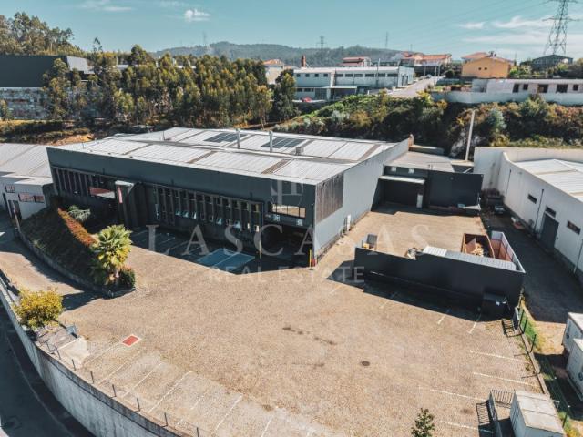 Armazém venda em Rebordosa, Paredes