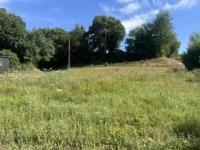 Terrain vente à Brive-la-Gaillarde, Lascaux