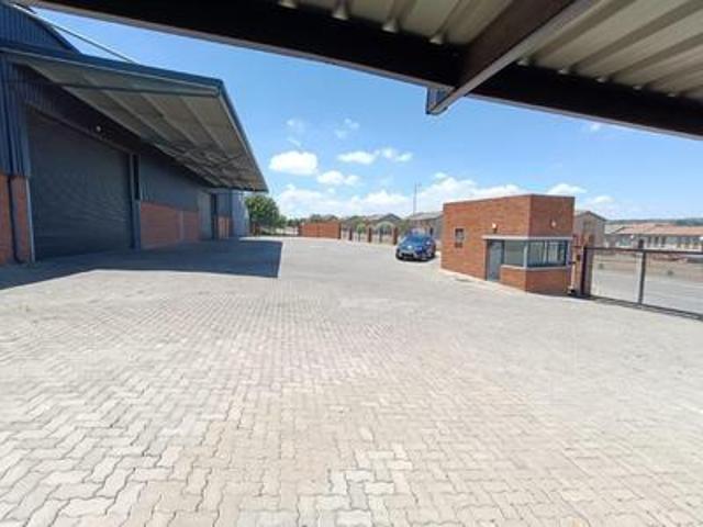 Commercial for rent in Nooitgedacht, Gauteng