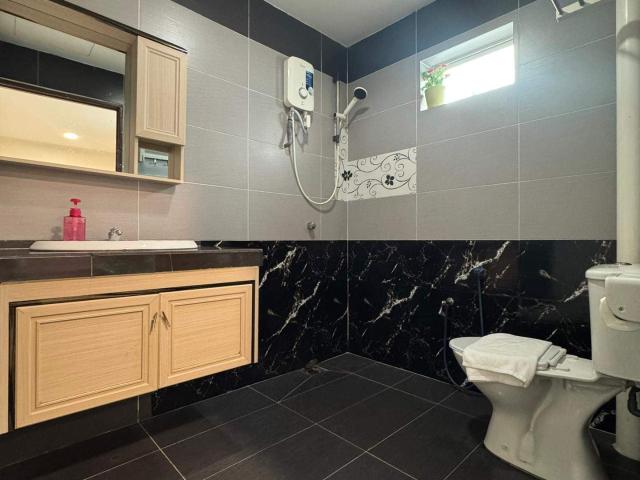 Room for rent in Country Heights Damansara, Kuala Lumpur