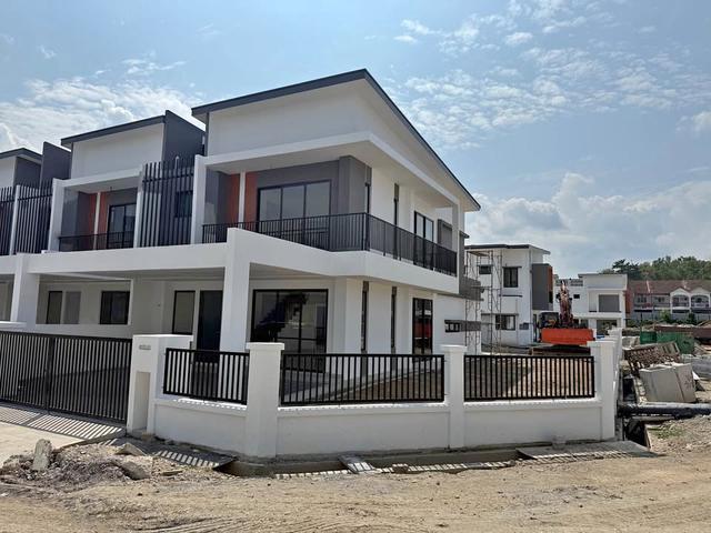 Terraced House for sale in Tanjong Sepat, Selangor