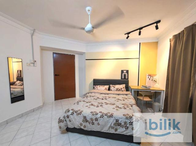 Room for rent in Petaling, Damansara Damai