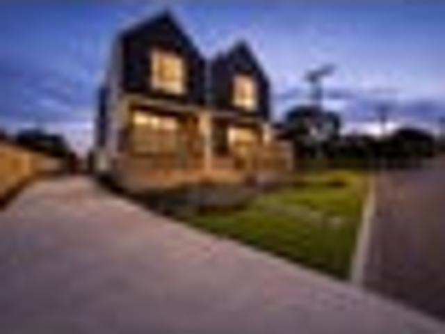 Townhouse for sale in Mount Wellington