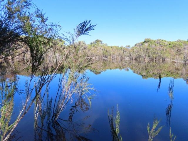 Cottage for sale in Lake Jasper, Western Australia