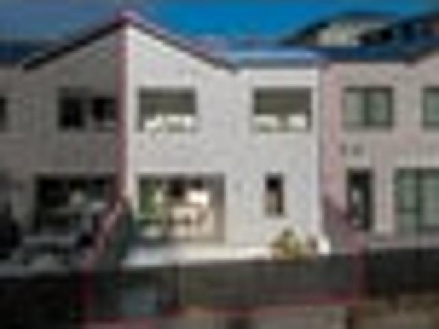 Townhouse for sale in Wairau Valley