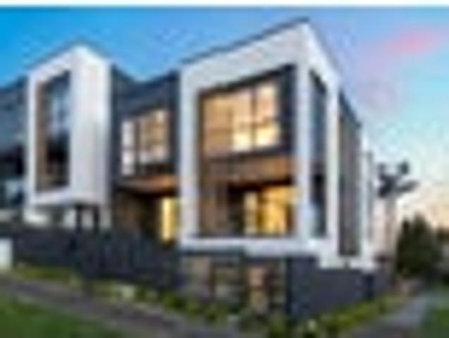 House for sale in Royal Oak