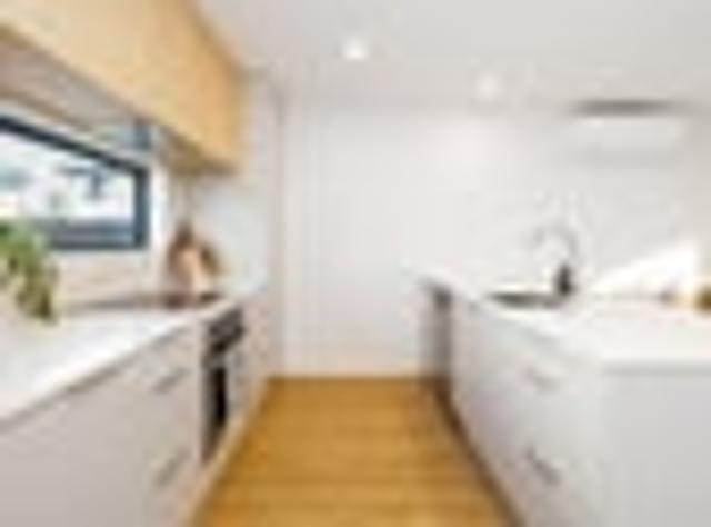 Townhouse for sale in Heathcote, Canterbury