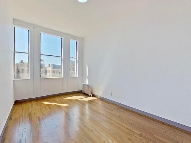 Room for rent in Arverne, New York