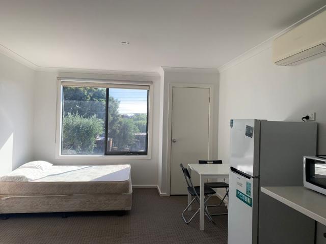 Room for rent in Camerons Creek, Victoria