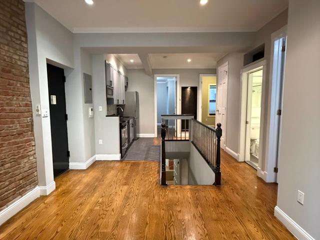 Room for rent in Arverne, New York