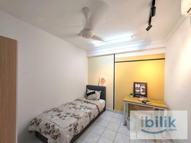 Room for rent in Petaling, Damansara Damai