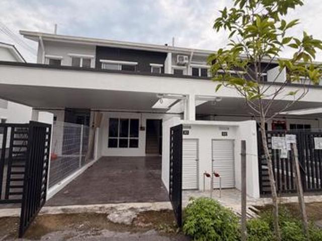 Townhouse for sale in Sendayan Village, Negeri Sembilan